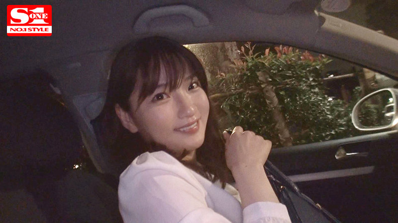 『「ヤラせろ」と言えばニコニコで即股を開く俺専用Jcupタダマン愛人 鷲尾めい』呼べば来る最高に都合良い爆乳愛人のエロ動画鷲尾めい