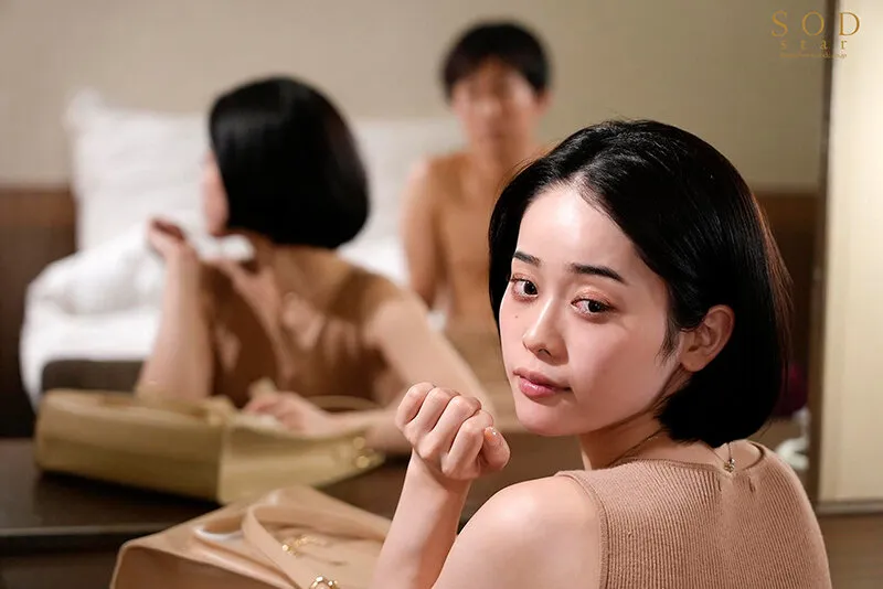 『「カラダだけの関係の方が楽でしょ？」社内で一番あざとい女と、都合の良いセフレの関係で何度もセックスしたが、本気で君を好きになってしまった… MINAMO』MINAMOちゃんがサバサバ系女子を演じてセフレとのセックスを堪能するエロ動画:1