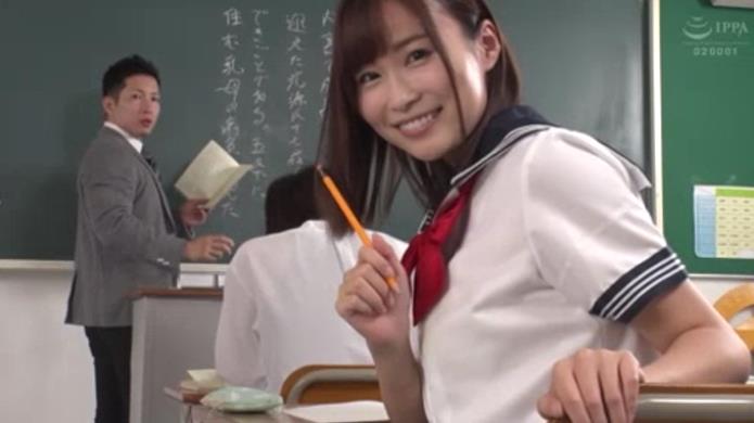 『超！透け透けスケベ学園 CLASS 04 美しい裸身が透き通る、透けフェチ特濃SEX！ 河合あすな』スケスケな制服で教師や生徒からの要求をカラダで応えるエロ動画:1
