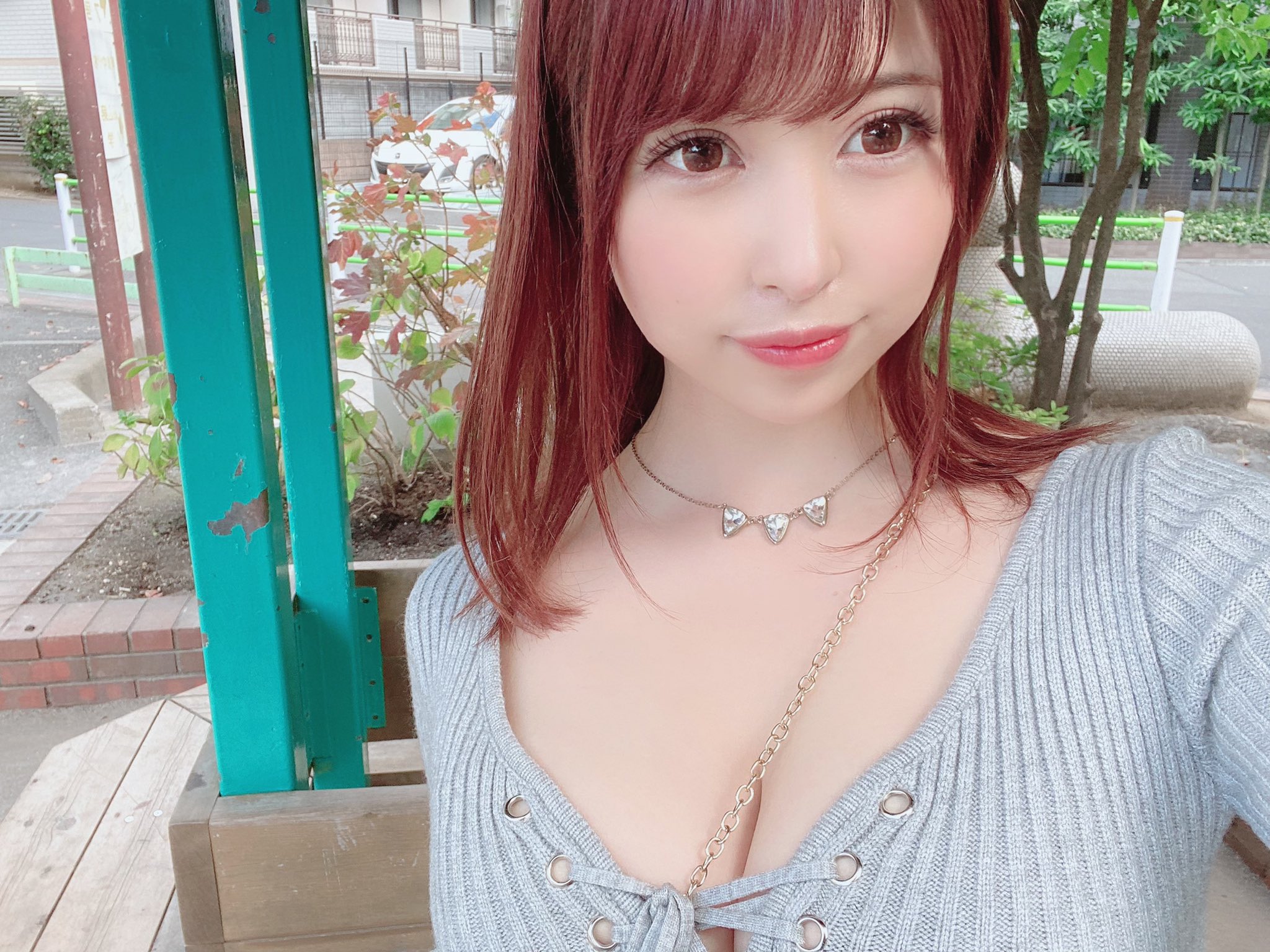 『103cmド爆巨乳パイズリ狭射レイヤー19歳【5P乱交ザーメン11発漬け】乳首イキ＆喉奥イラマ＆中出し絶叫アクメ痙攣ドM調教エンドレスSEX豪華2本立て160分スペシャル』爆巨乳コスプレイヤーが個人撮影でおじさんたちにエッチな撮影をされてしまうエロ動画:3